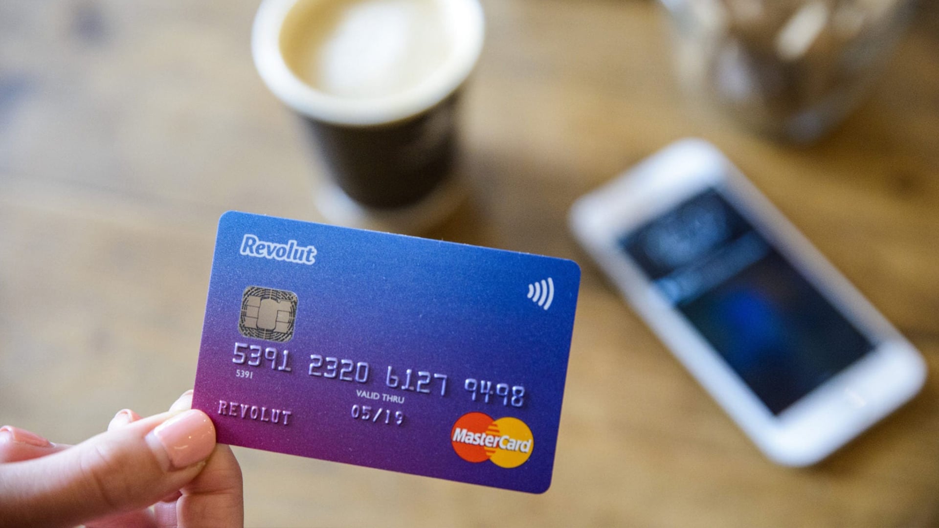 Comment Demander la Carte Revolut Standard Guide Complet et Conseils